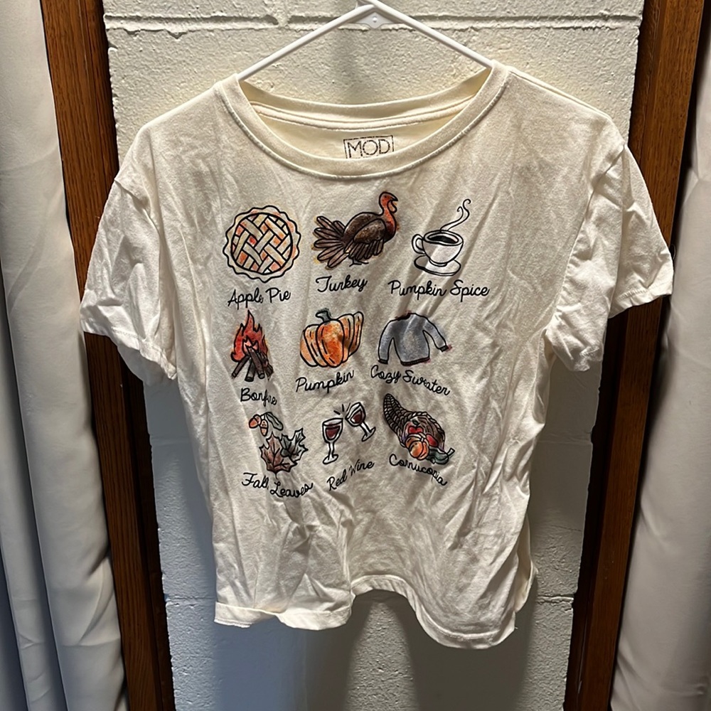 💙 3/$20 💙 Fall Tee